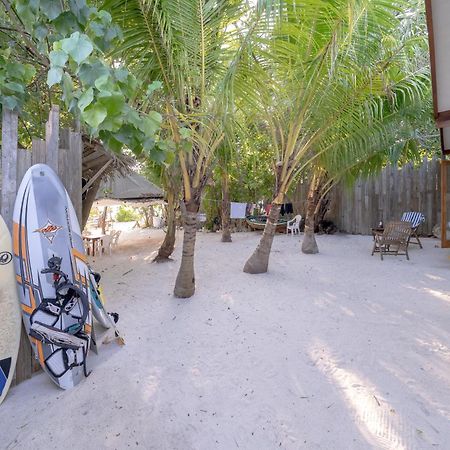 Brickwood Rasdhoo- Beach Front Exterior foto