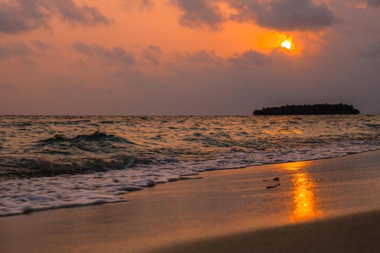 Brickwood Rasdhoo- Beach Front Exterior foto